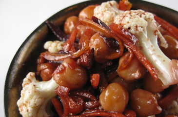 Photo of Balsamic Beet & Garbanzos