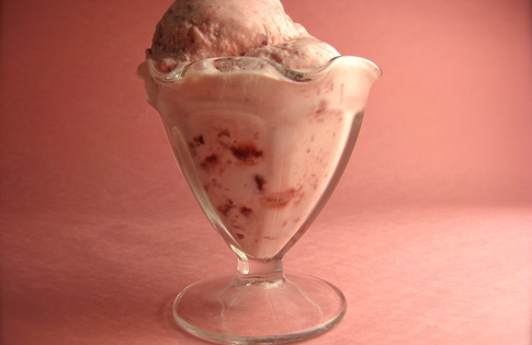 Photo of Strawberry Frozen Yogurt